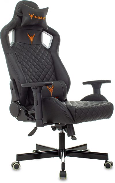 Кресло игровое Knight Outrider черный ромбик экокожа с подголов. крестов. металл